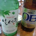 写真: 韓国ビールと焼酎
