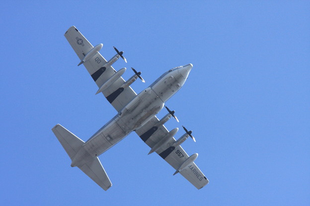 2012.10.26　和泉川　 KC-130J QD-957