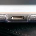 2013.02.25　机　iPad mini　Lightningコネクタ