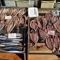 写真: 興津の魚屋さん