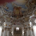 写真: 一号君からのline 。どっかの観光地。ノイスバインシュタイン城、多分。じゃなくて【世界遺産】ヴィース巡礼教会。