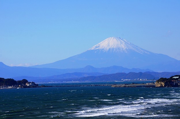 写真: 131129_稲村が崎からの富士山(SL) (9)