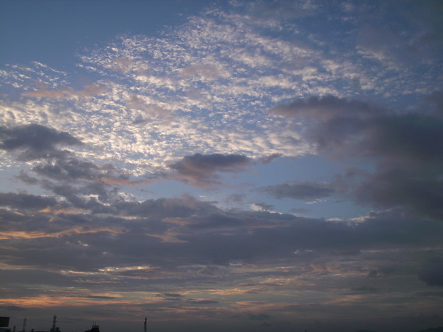 夜明けの雲