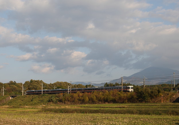写真: 列車が見える風景