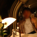 写真: 39　2003_6_28 カシオペア（上り）食堂車で乾杯　ビールも飲んじゃおう