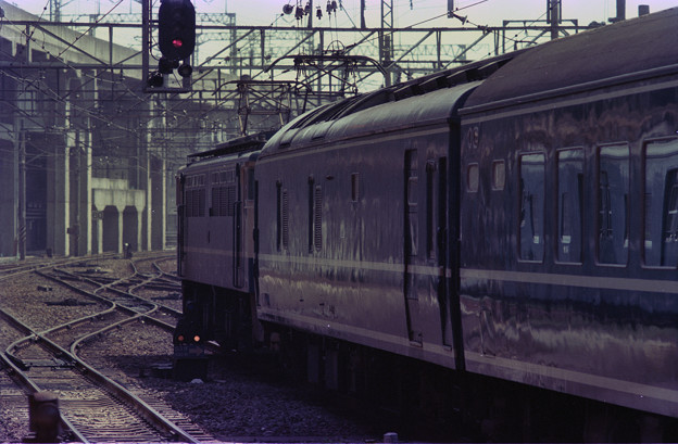 【ネガ】EF65PFホリデーパル　1985年　岡山駅　05