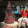 写真: クリスマスツリー　（2013.11.23 東京・丸ビル ）