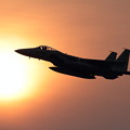 写真: F-15と夕陽 2013.05
