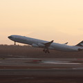 写真: A340 B-HXJ CPA