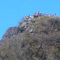 筑波山山頂に集う人々
