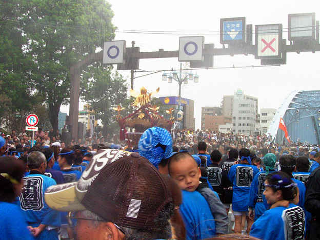 写真: 八幡祭り 神輿渡御 0817 092