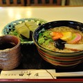 写真: にゅうめんと柿の葉寿司