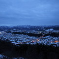 金沢市　雪の街並み　夕暮れ(山側）３