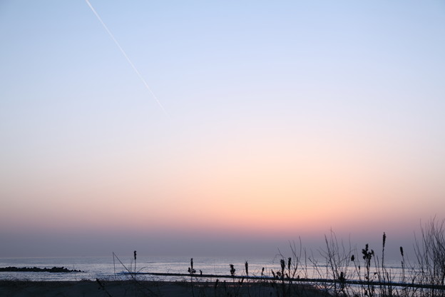 写真: 黄砂の日本海　　夕暮れ