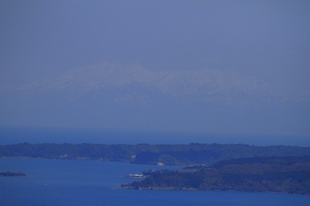 写真: 七尾湾から　立山連峰(2)