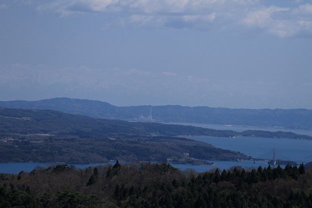 写真: 七尾湾から　 立山連峰