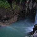 写真: 綿ヶ滝と虹