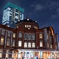平日の夜の東京駅駅舎。。HDR