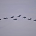 写真: オープニングは第303飛行隊と第306飛行隊のF-15軍8機での編隊飛行(1)・・20131005