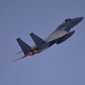 写真: 築城基地から第304飛行隊F-15Jイーグル機動飛行・・? アフターバーナーで急上昇