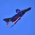 新田原基地の青空へ第301飛行隊予行練習記念塗装機F-4ファントム?・・20131130