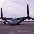 写真: 今回の目玉と話題の機体アメリカ海兵隊MV-22オスプレイ?