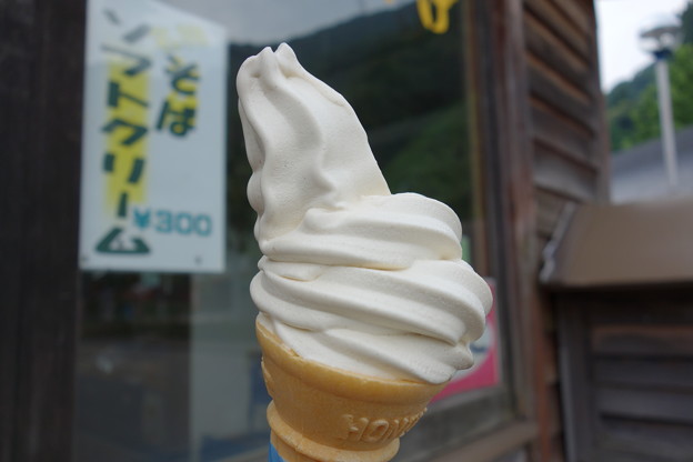 蕎麦ソフトクリーム（道の駅・利賀【富山】）