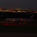 写真: ANAの夕刻の旅客機【Ｈ２４・１】