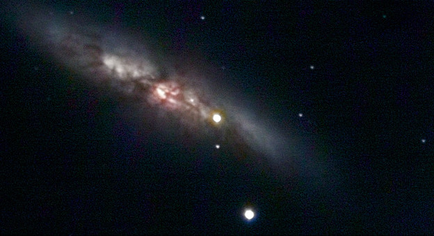 M82と超新星SN2014J