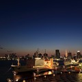 写真: 晴海埠頭の夜景