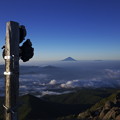 写真: 赤岳より富士