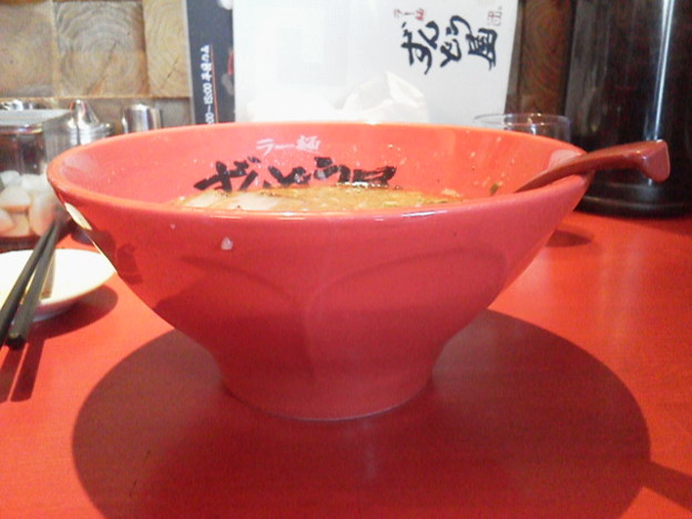 写真: ちょっと変わったラーメン鉢